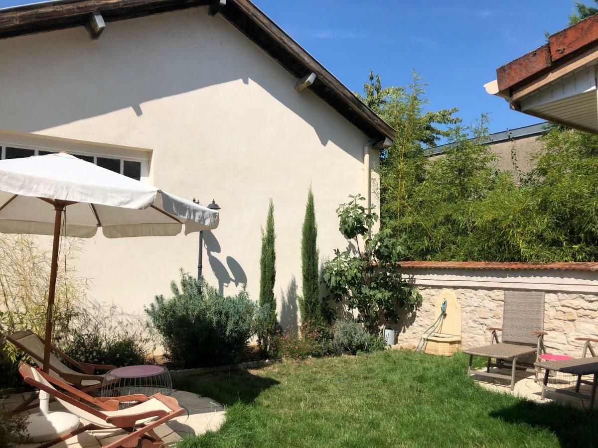 Maisonnette Avec Jardin